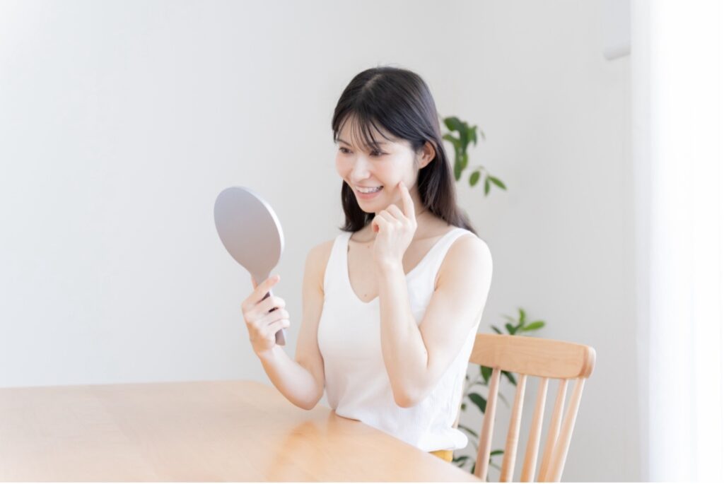 治療中の見た目が気になる方へ！仮歯や歯がない期間の不安を解消